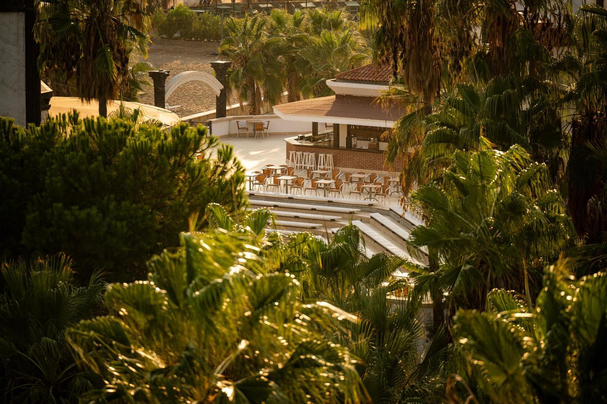 Adora Hotel & Resort Белек Екстер'єр фото